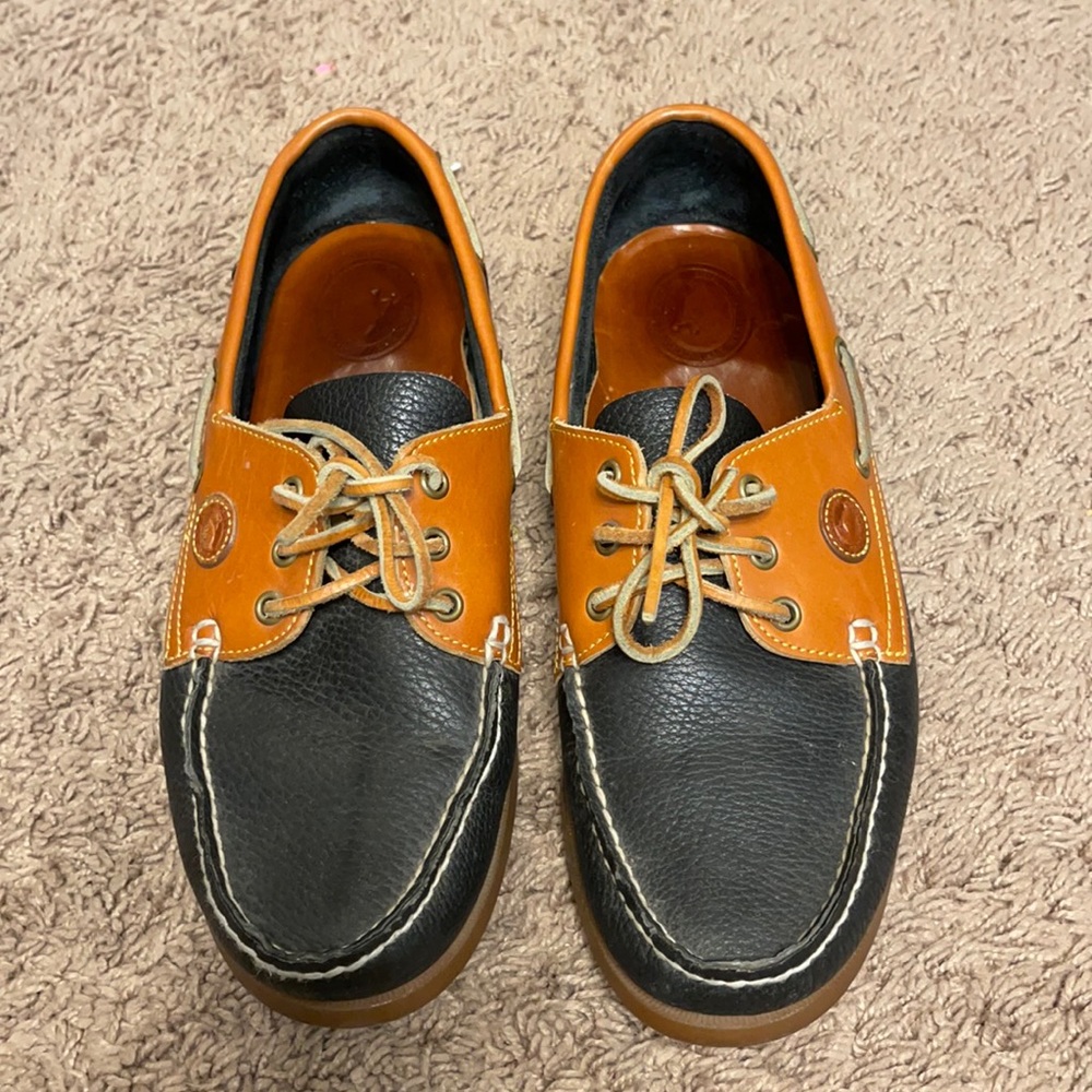 Used Dooney & Bourke Regatta Pebble Boat Shoe
